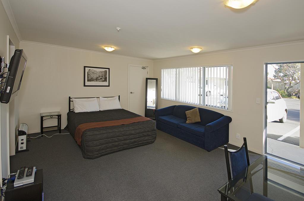 Gateway Motor Inn
