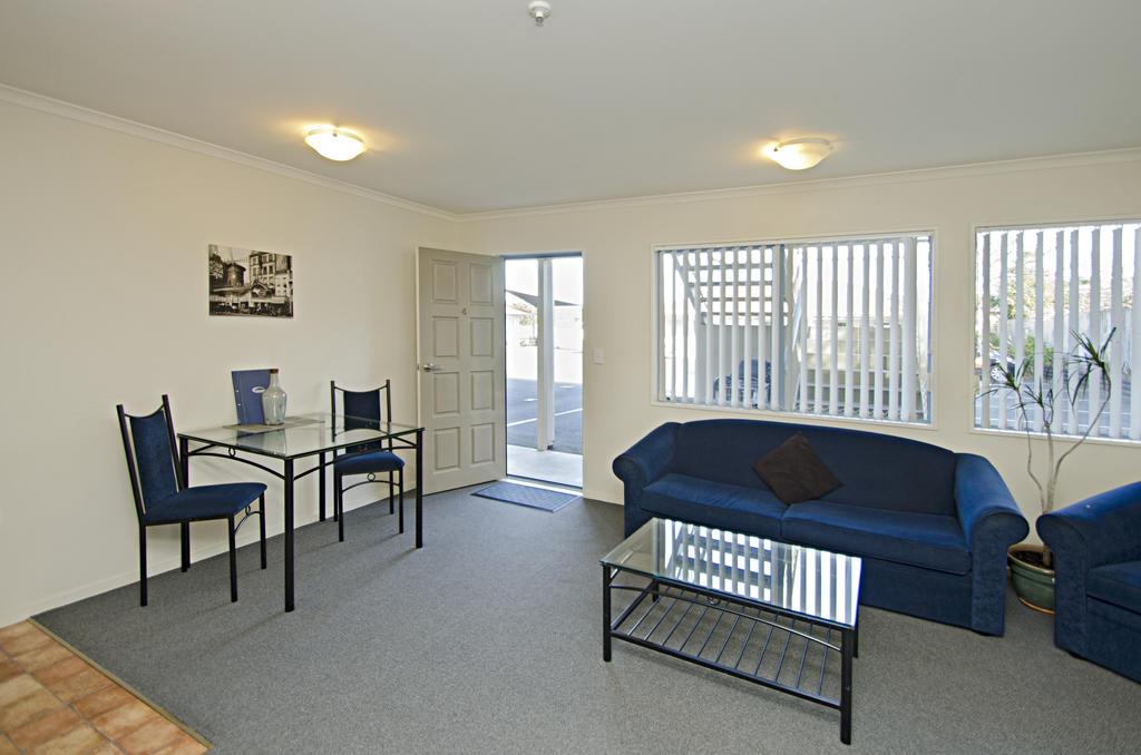 Gateway Motor Inn