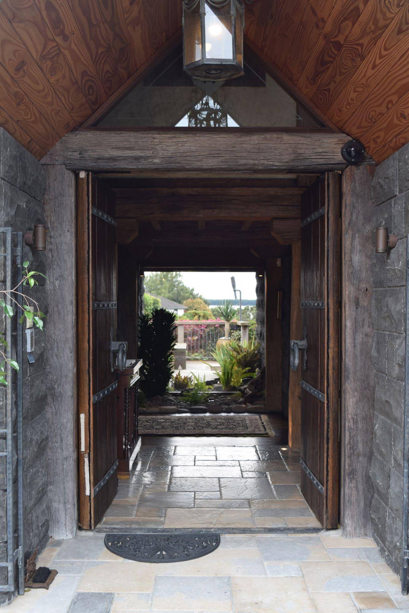 Matua Lodge
