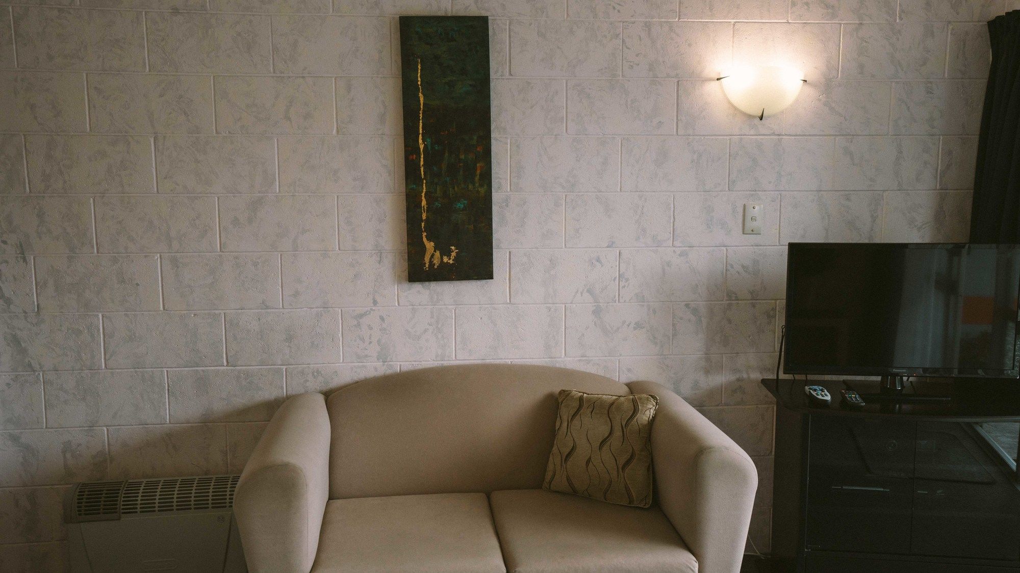 Roselands Motel