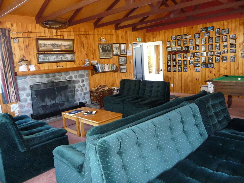 Sportsmans Lodge