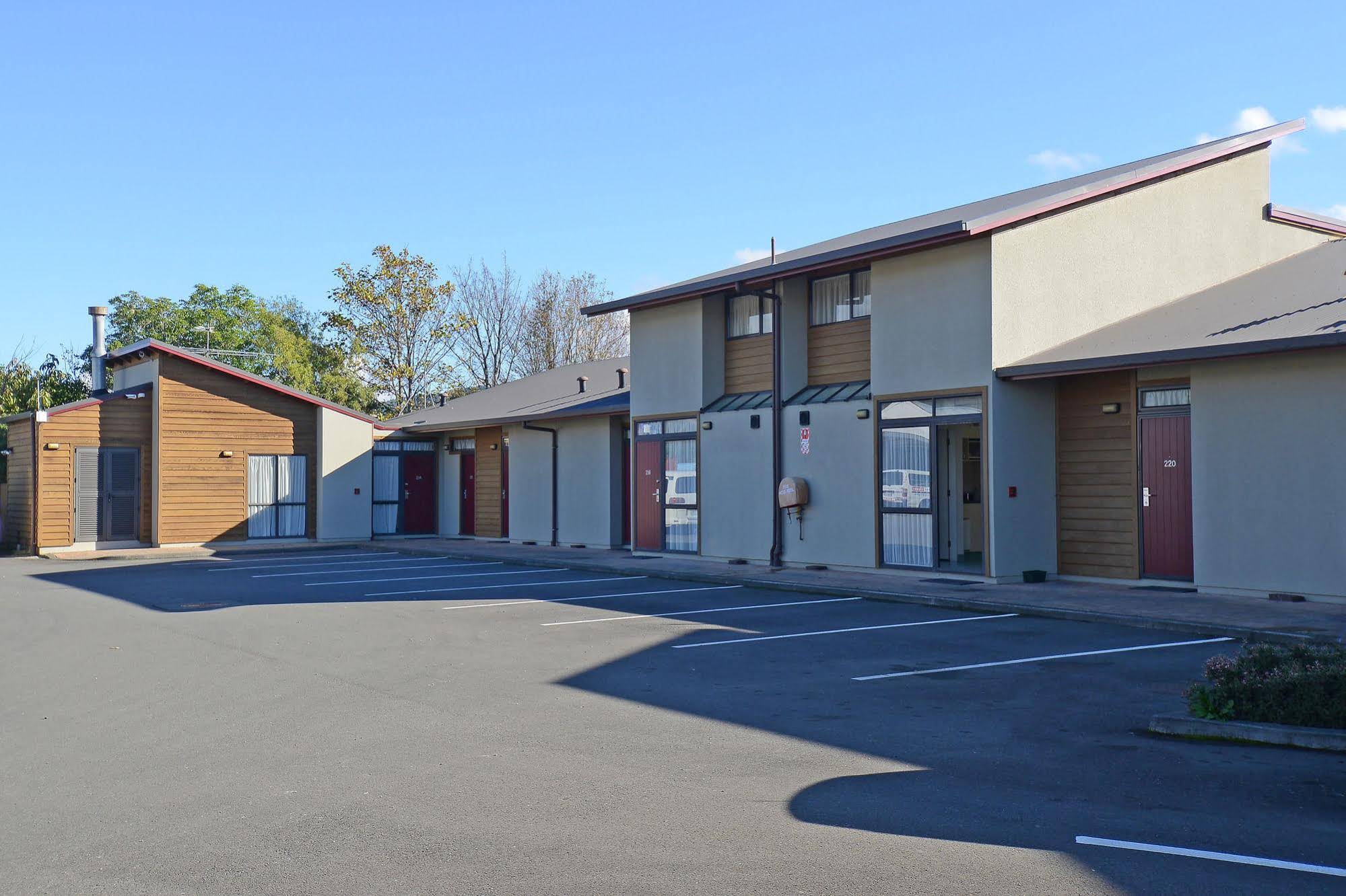 Totara Lodge
