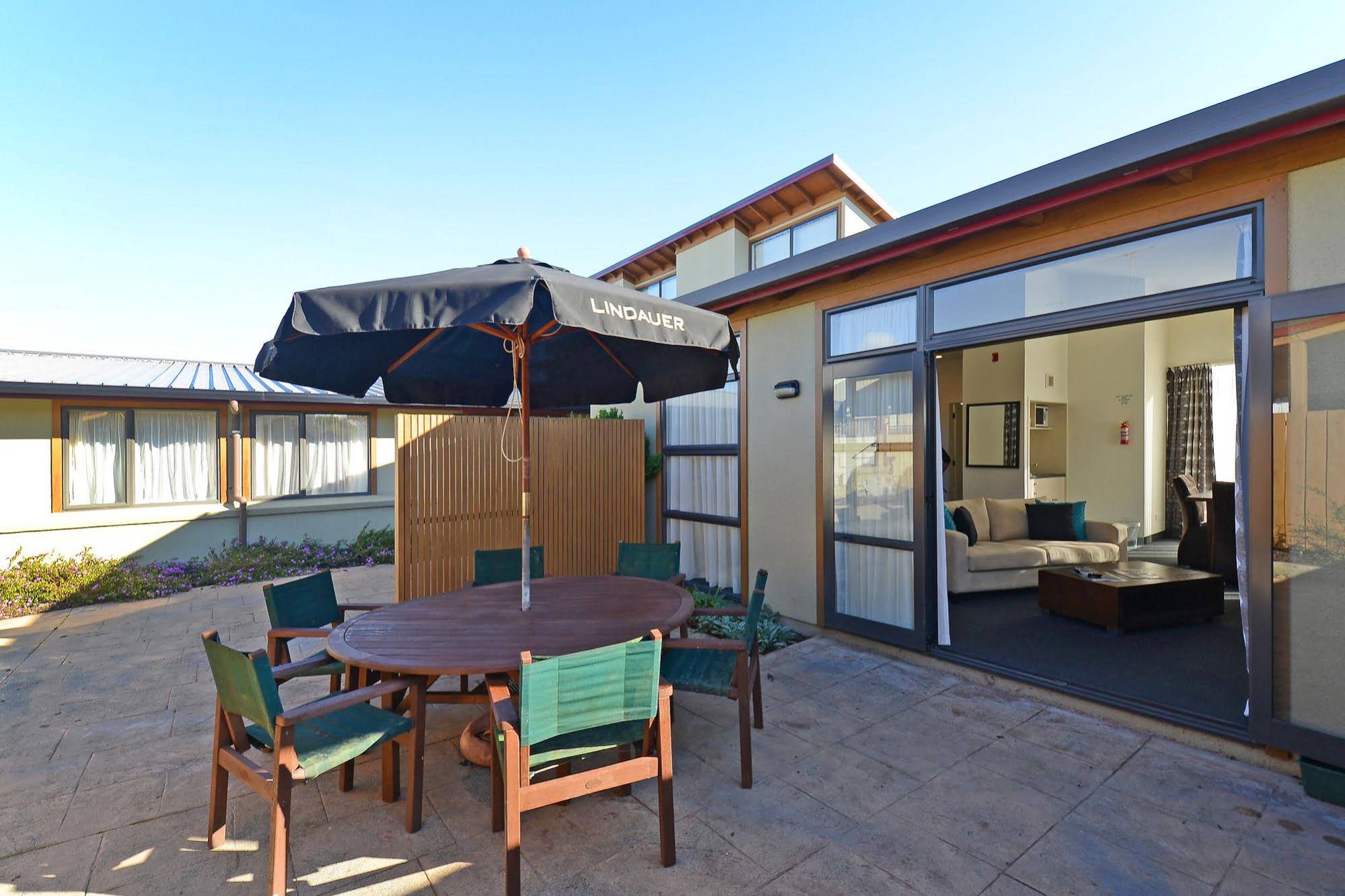 Totara Lodge
