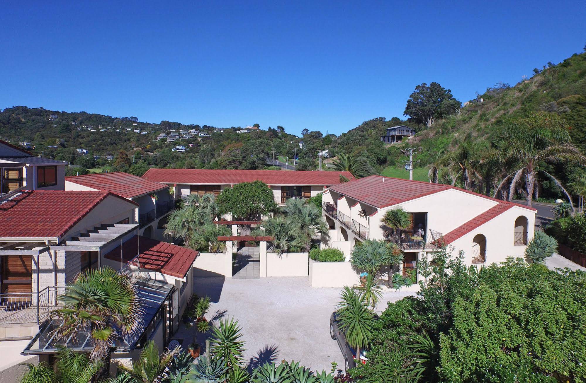 Onetangi Beach Apartments