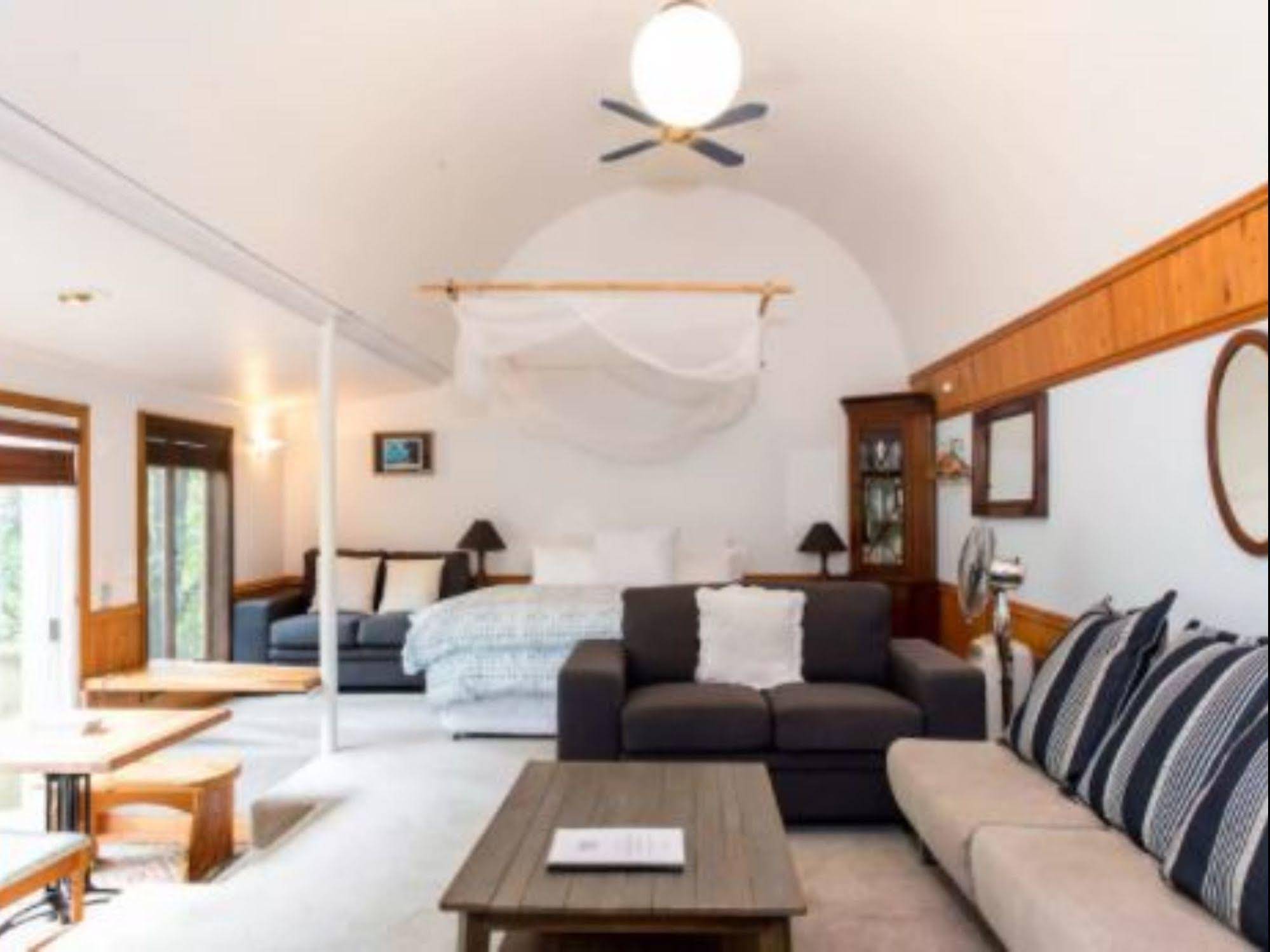 Palm Beach Bungalows