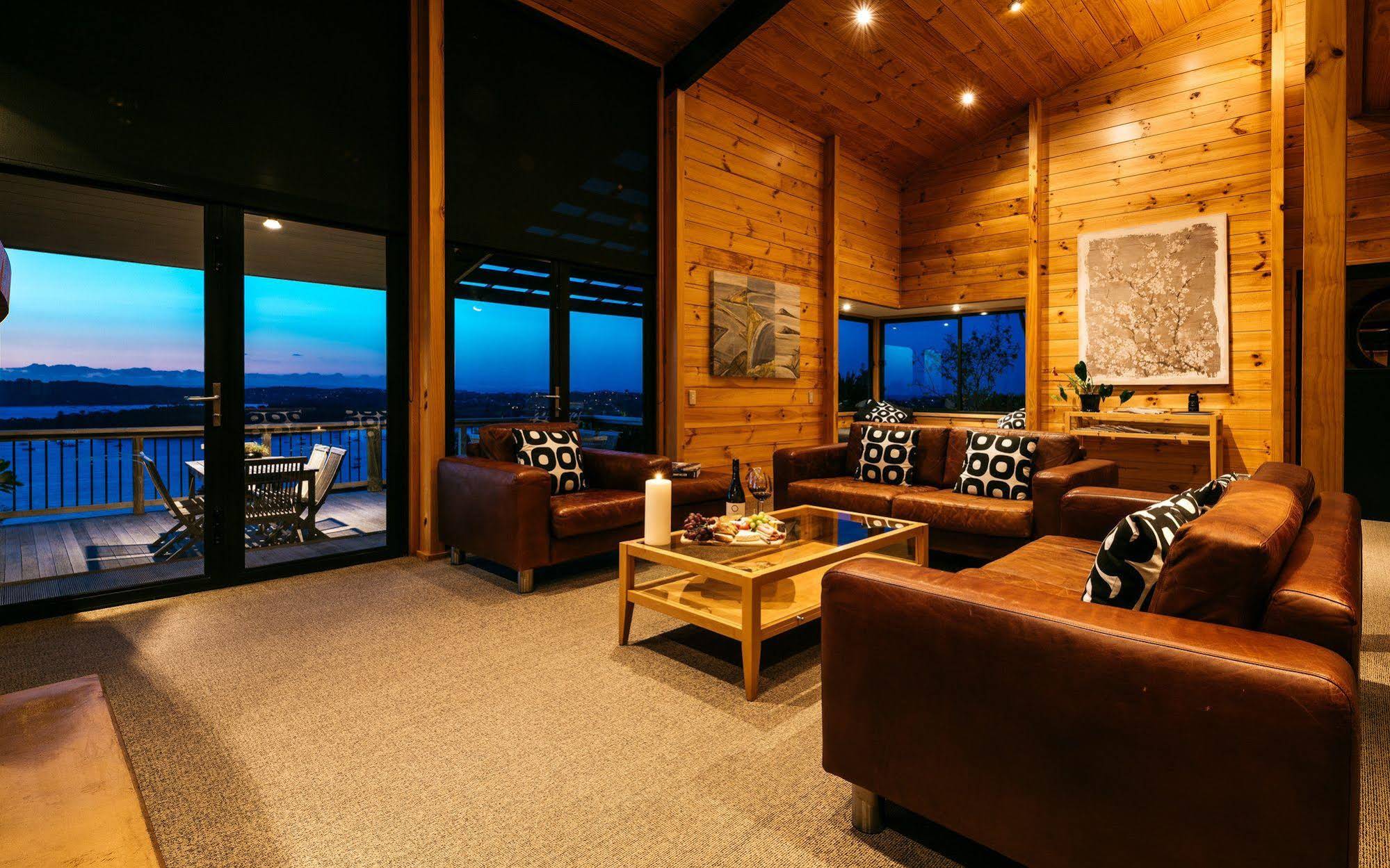 Te Whau Lodge