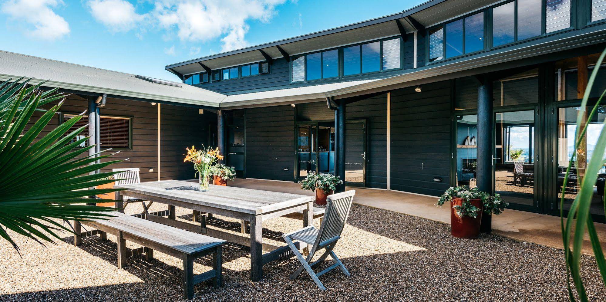 Te Whau Lodge