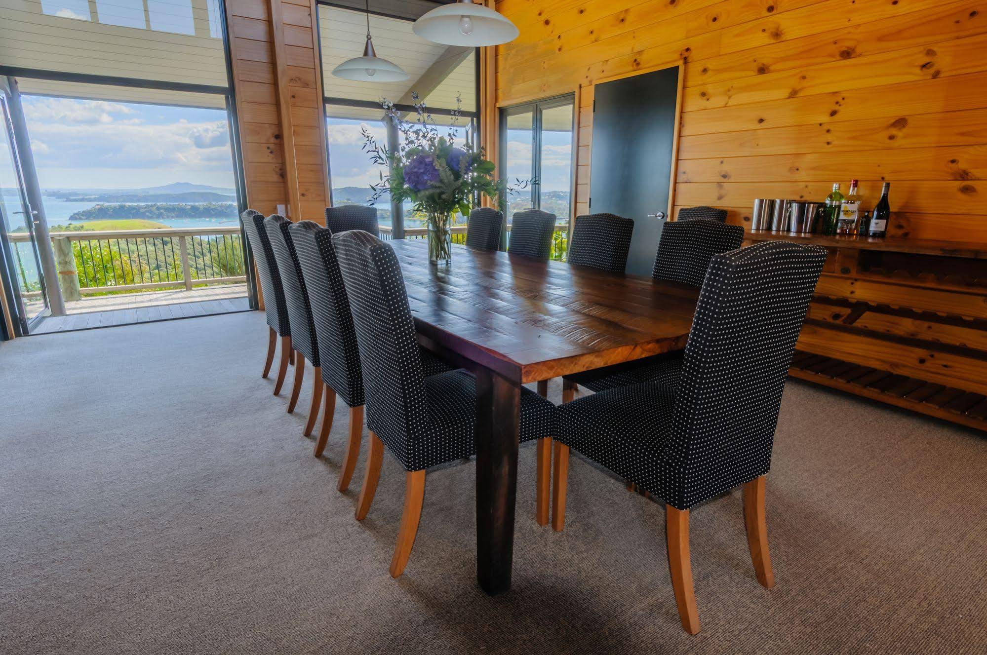 Te Whau Lodge