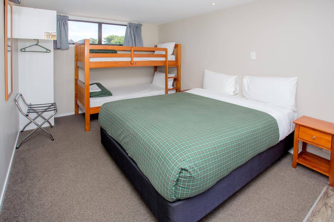 Tasman Holiday Parks – Beachaven