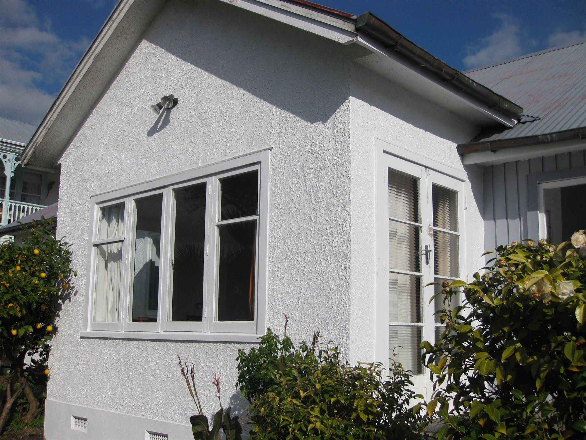 42b College House