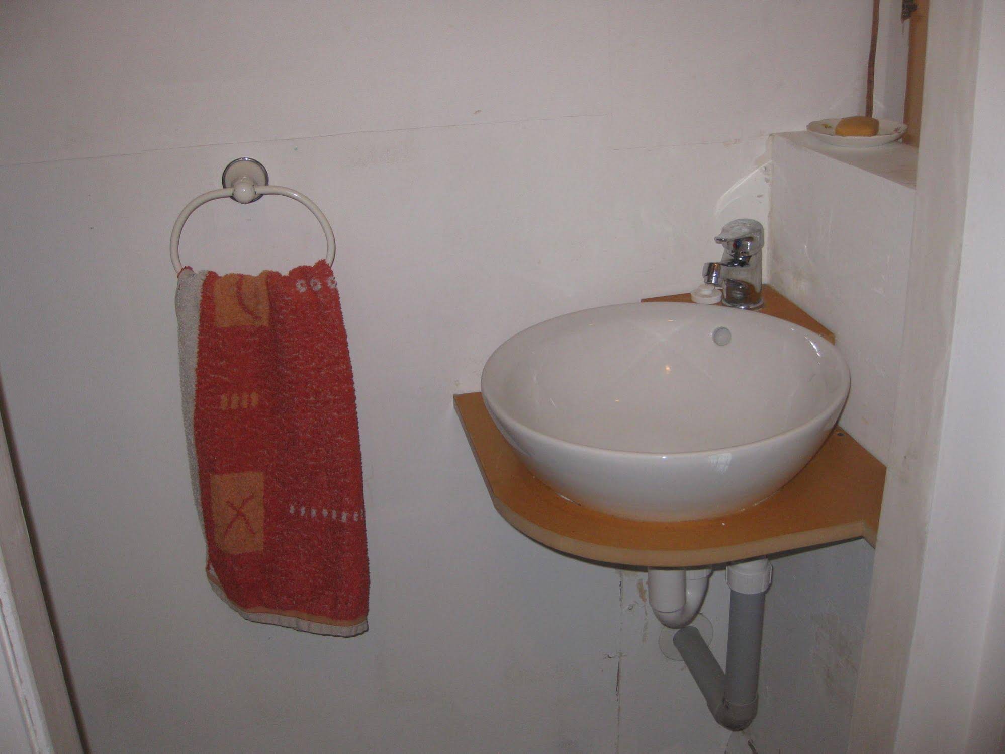 42b College House