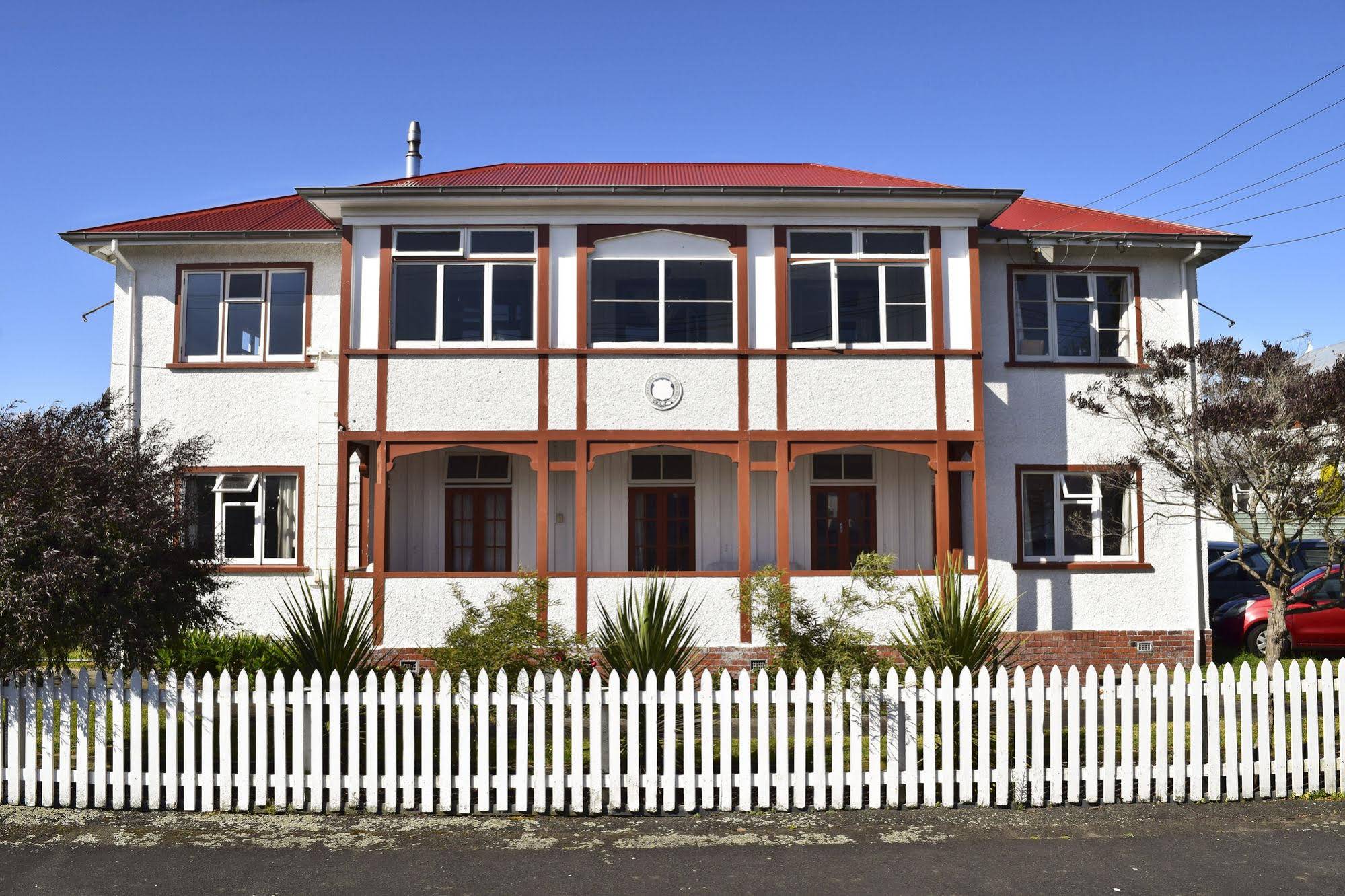 42b College House