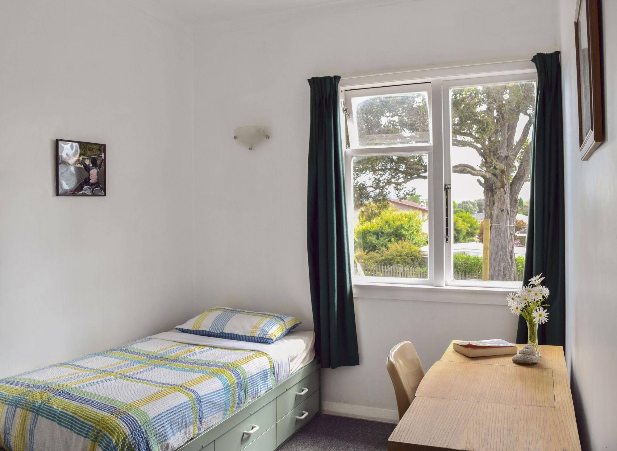 42b College House