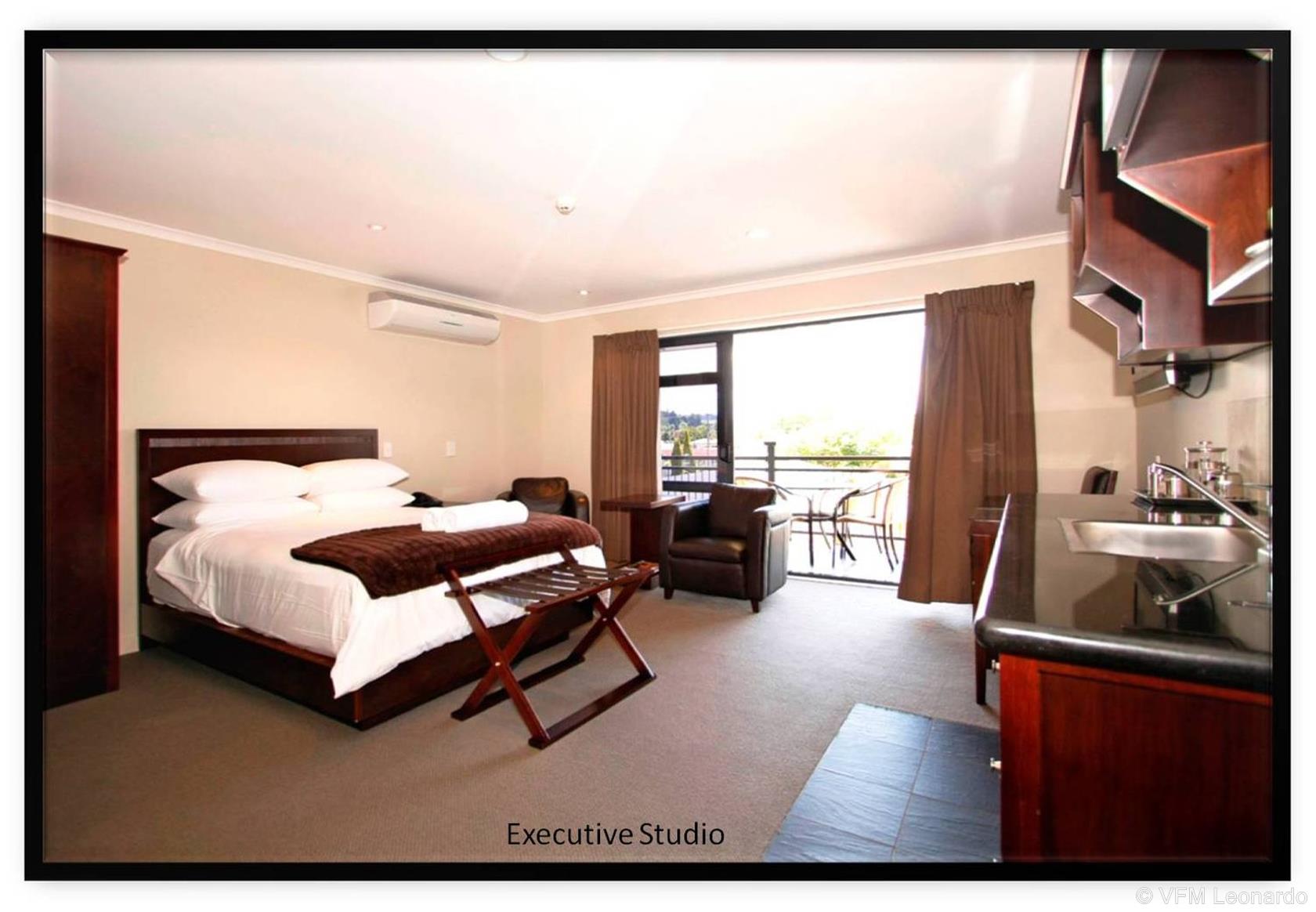 Aotea Motor Lodge
