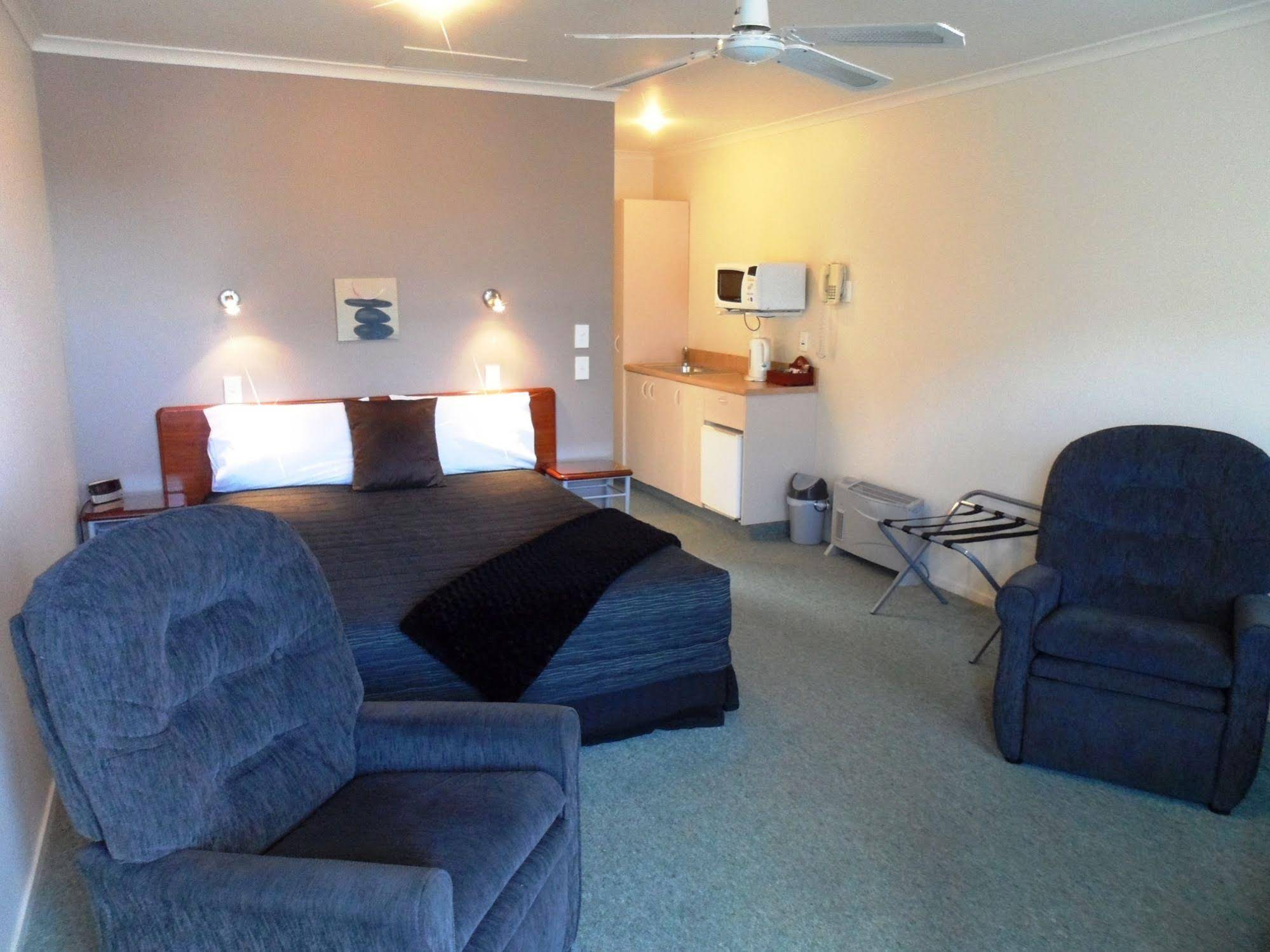 BK's Magnolia Motor Lodge