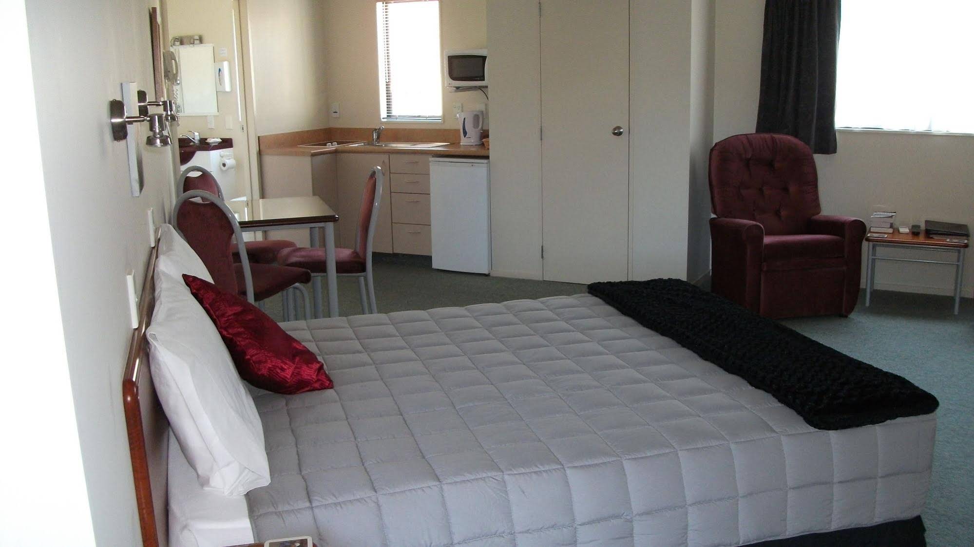 BK's Magnolia Motor Lodge