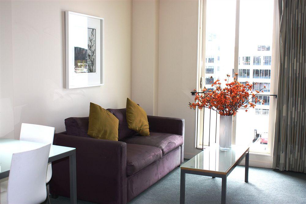 Astelia Apartment