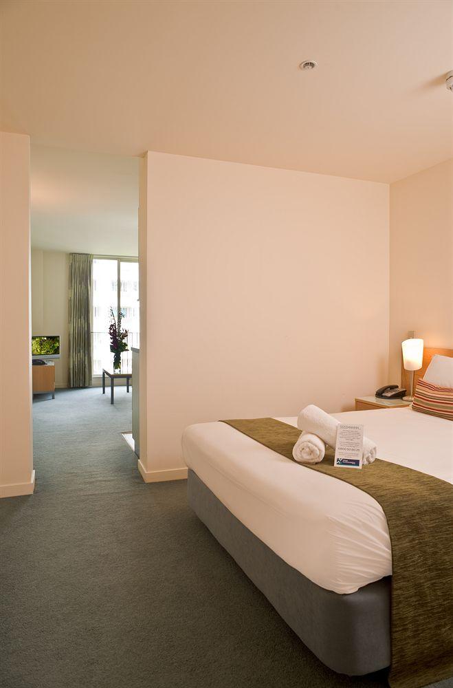 Astelia Apartment
