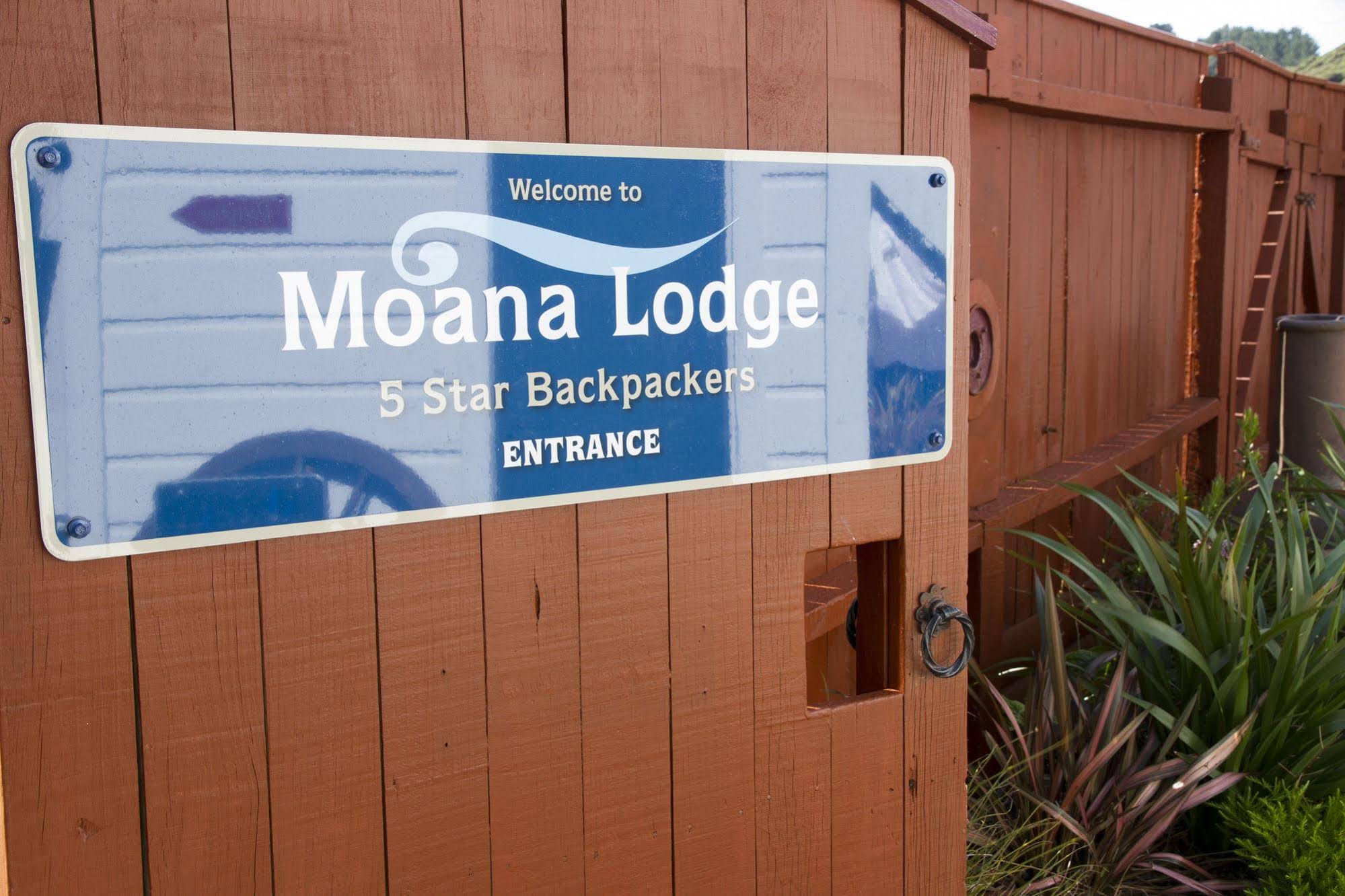 Moana Lodge