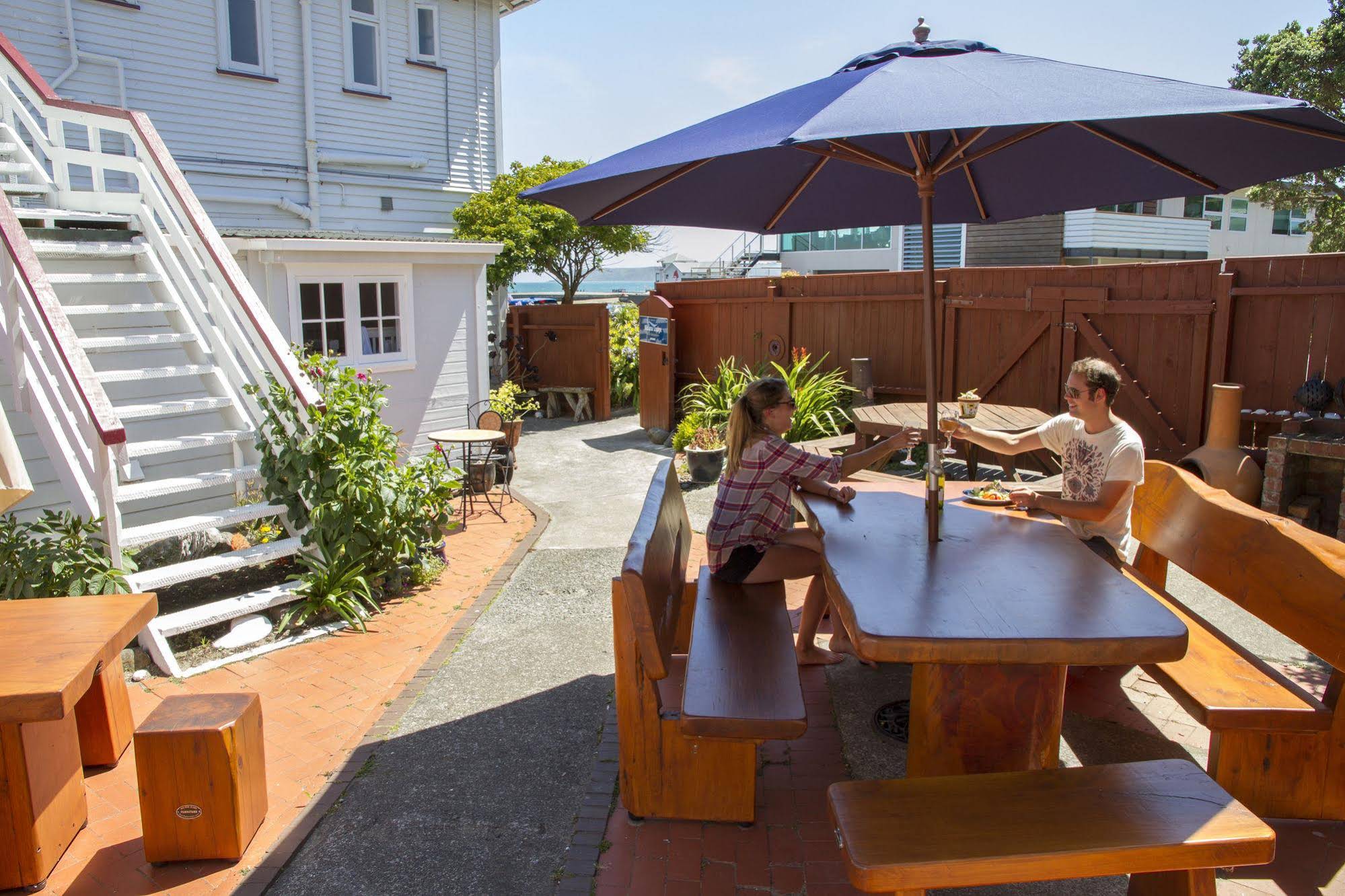 Moana Lodge