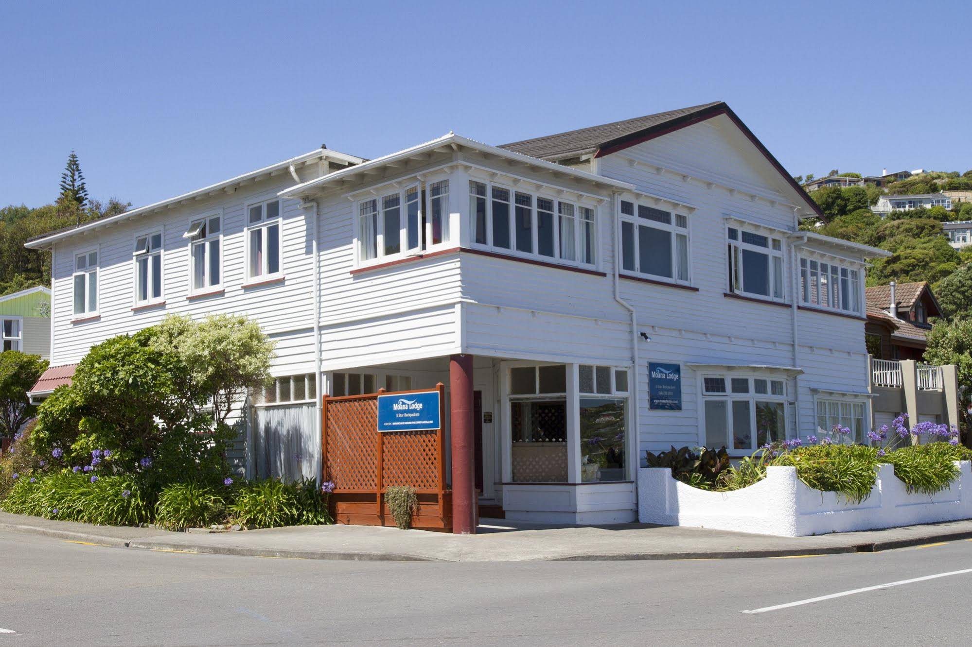 Moana Lodge