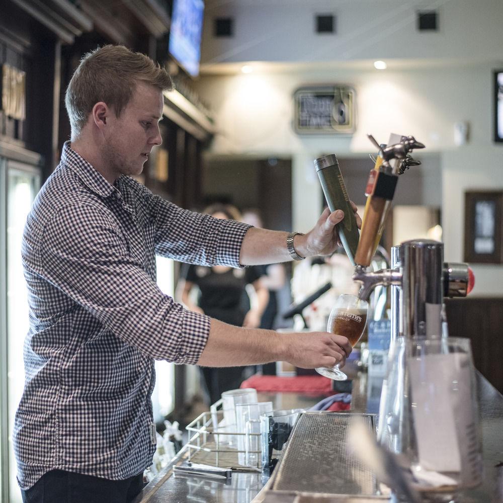 The Cambridge Hotel - Backpacker