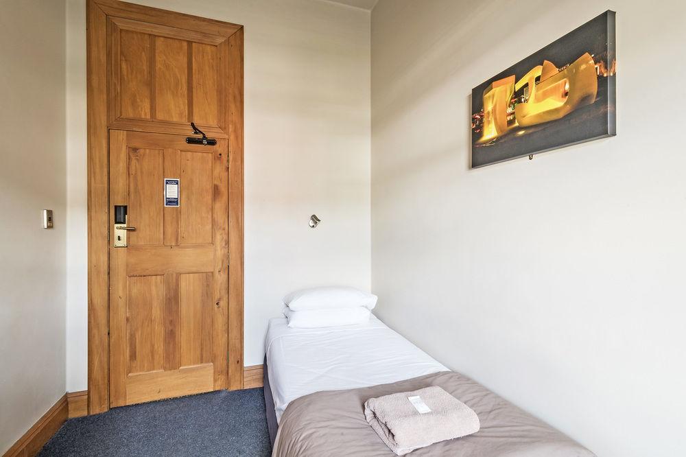 The Cambridge Hotel - Backpacker