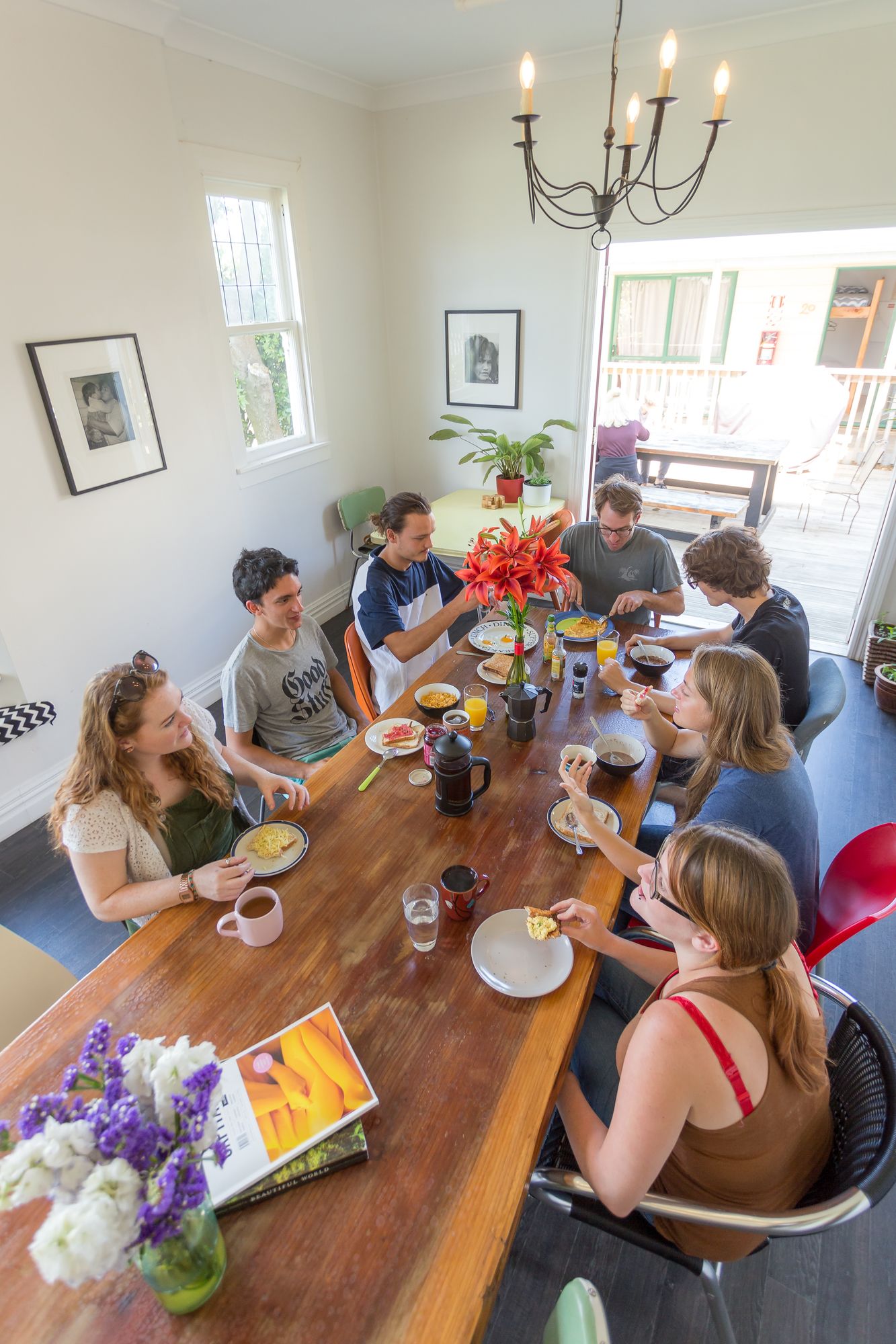The Dwellington - Hostel