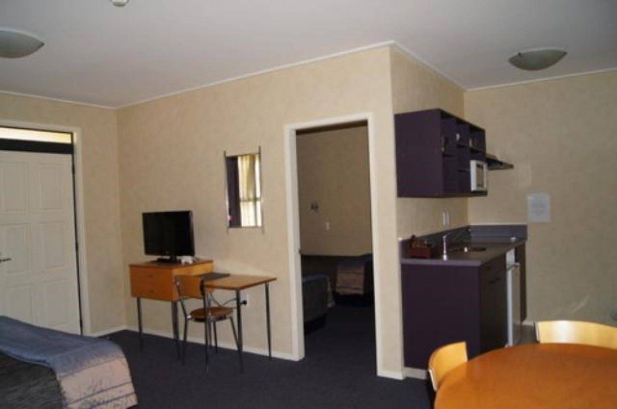Victoria Court Motor Lodge