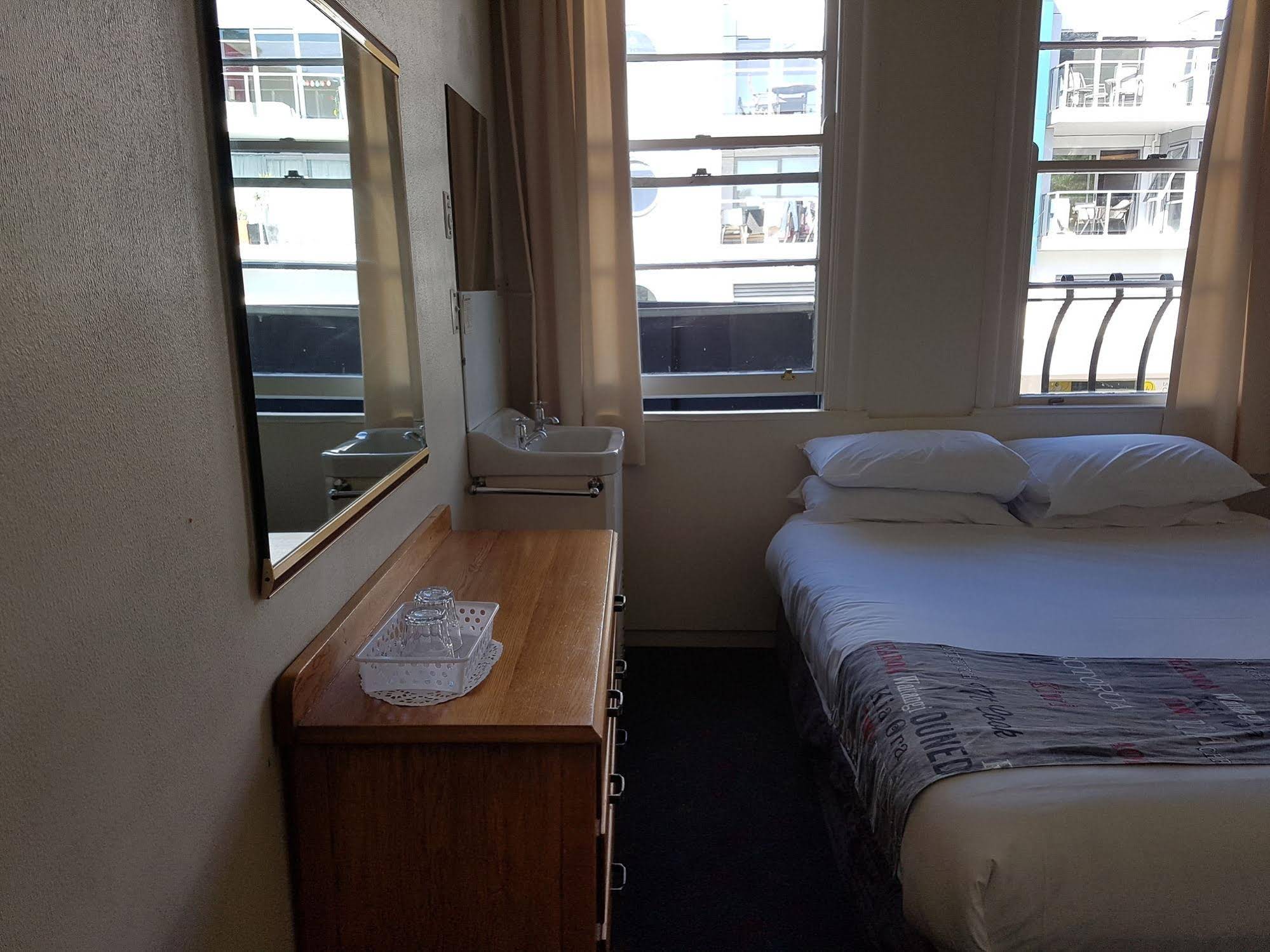 Whakatane Hotel
