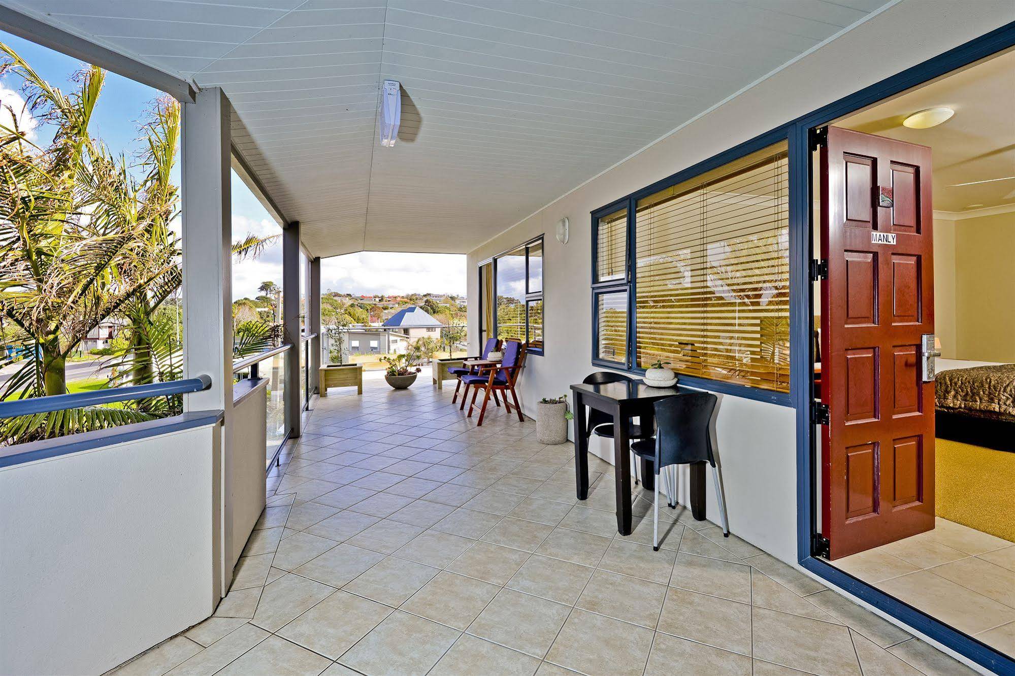 Whangaparaoa Lodge