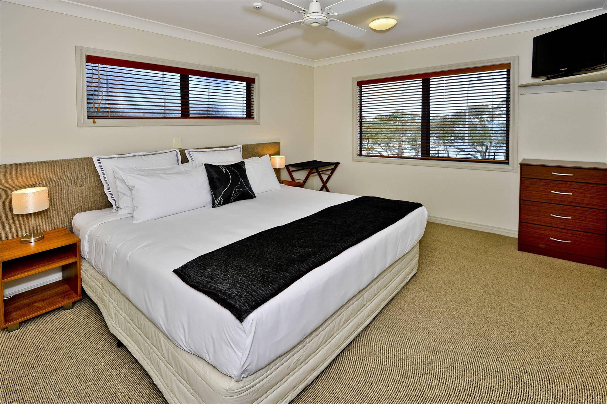Whangaparaoa Lodge