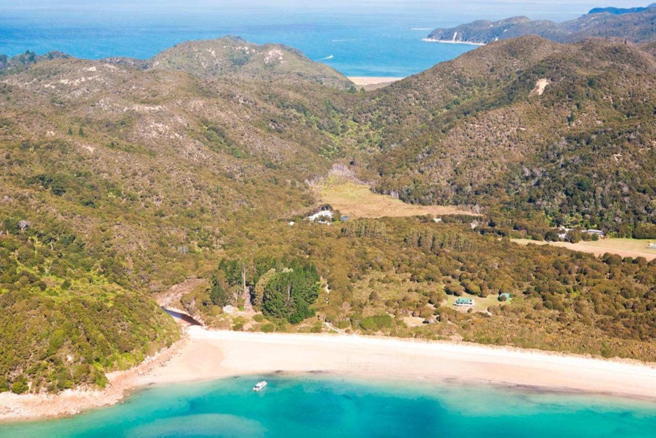 Awaroa Lodge