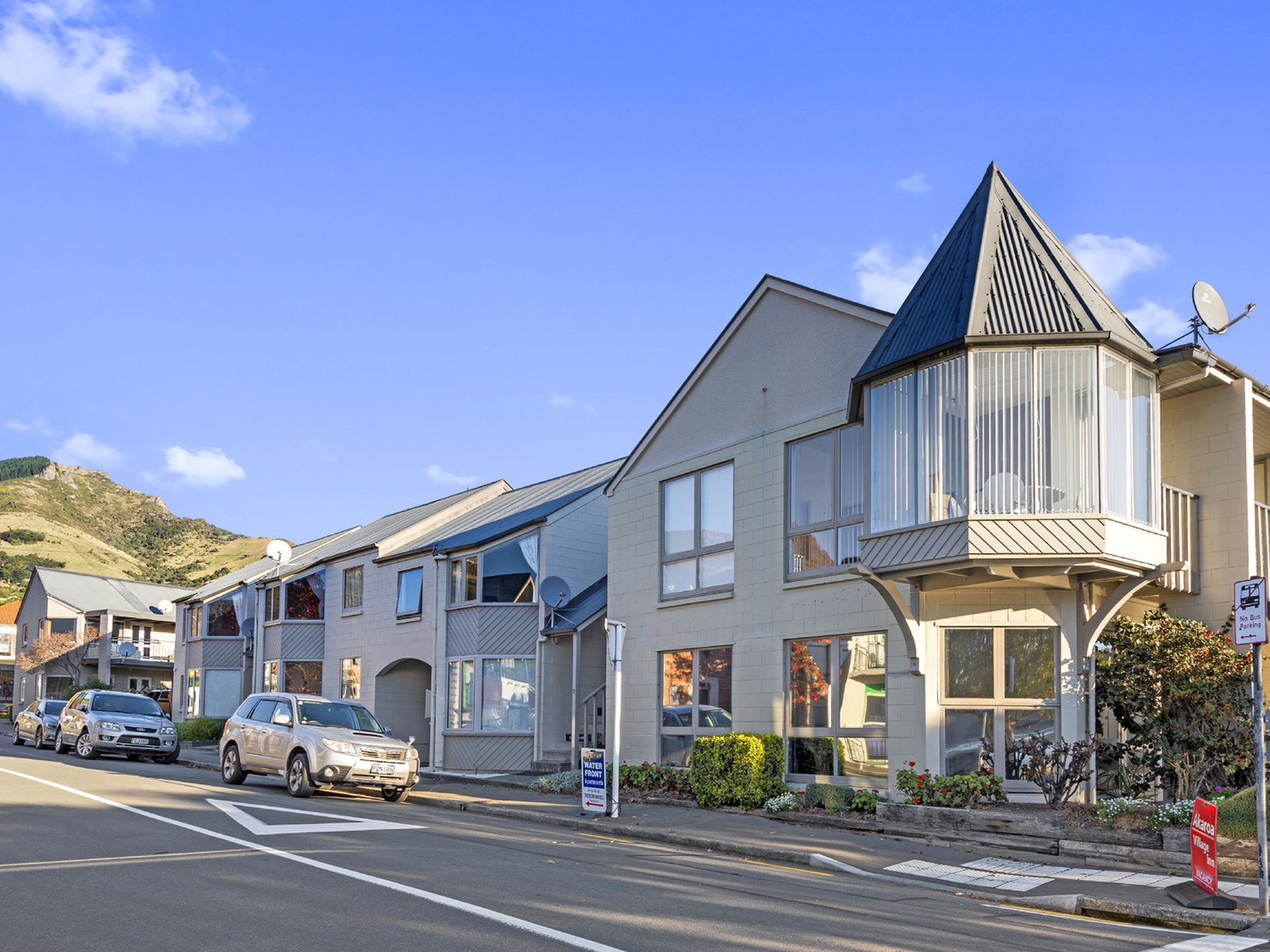 La Voyageur Apartments