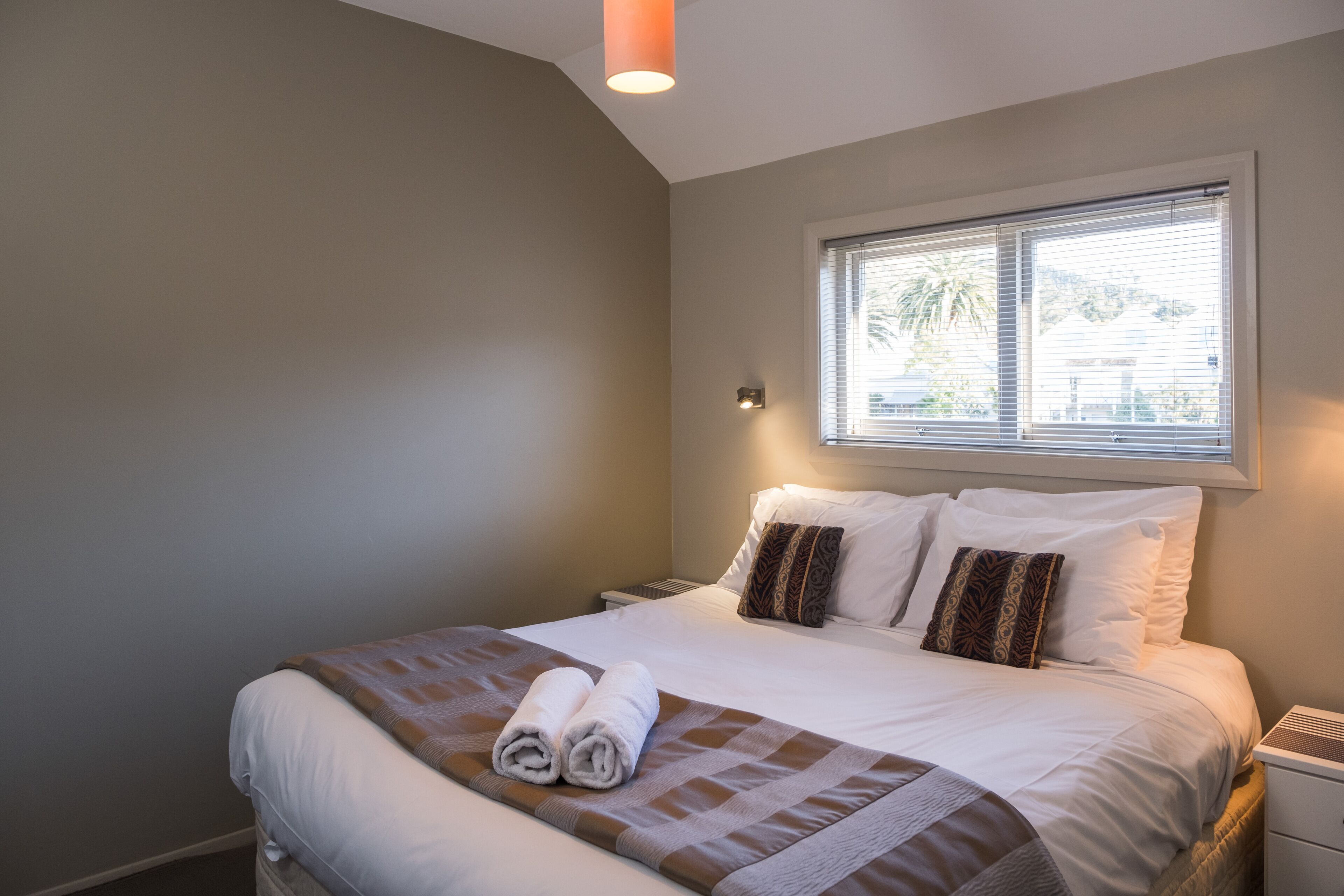 La Voyageur Apartments