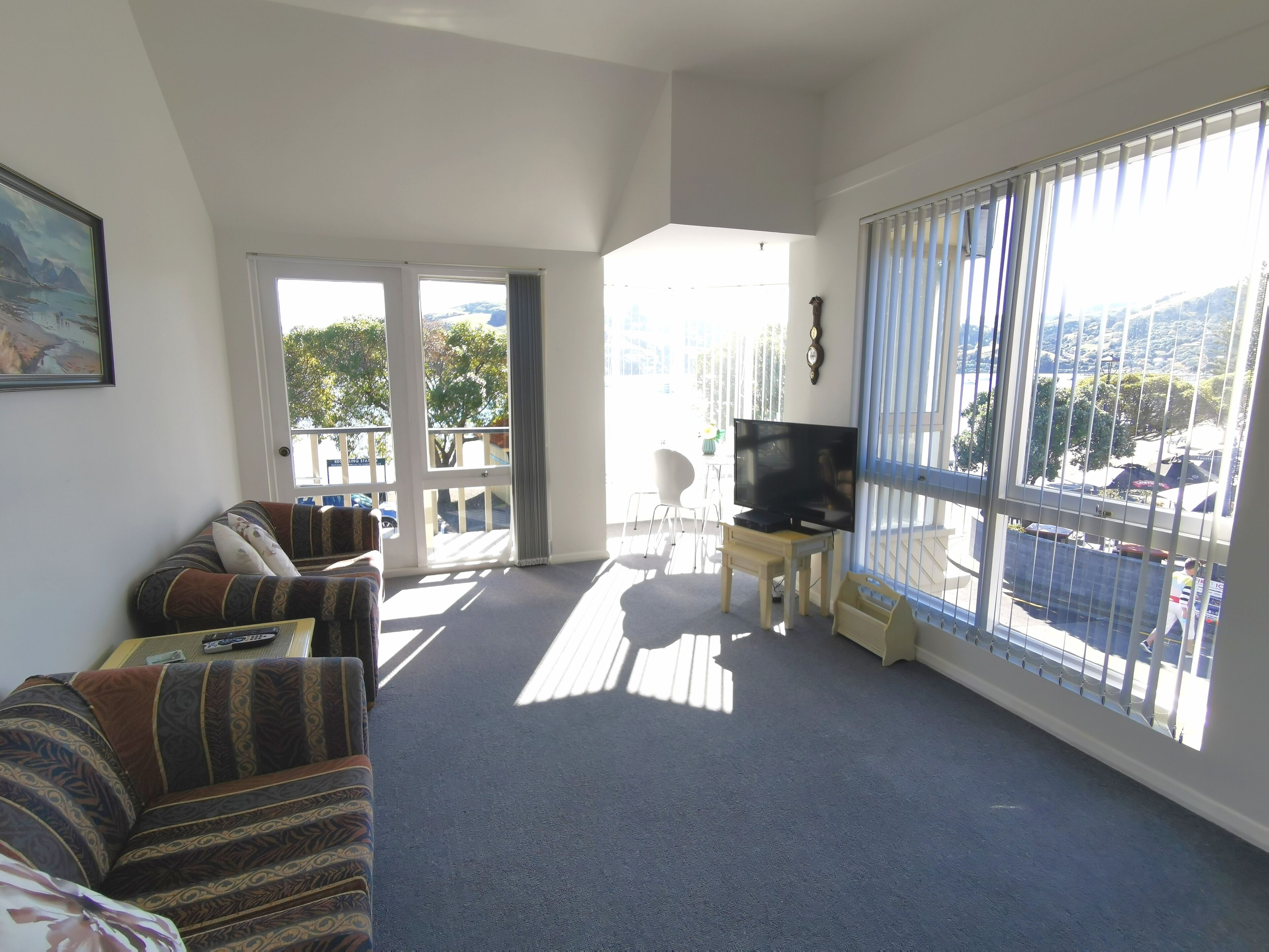 La Voyageur Apartments