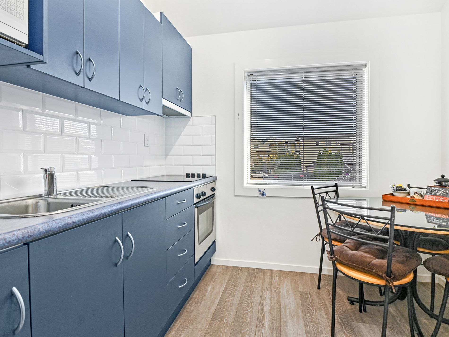 La Voyageur Apartments
