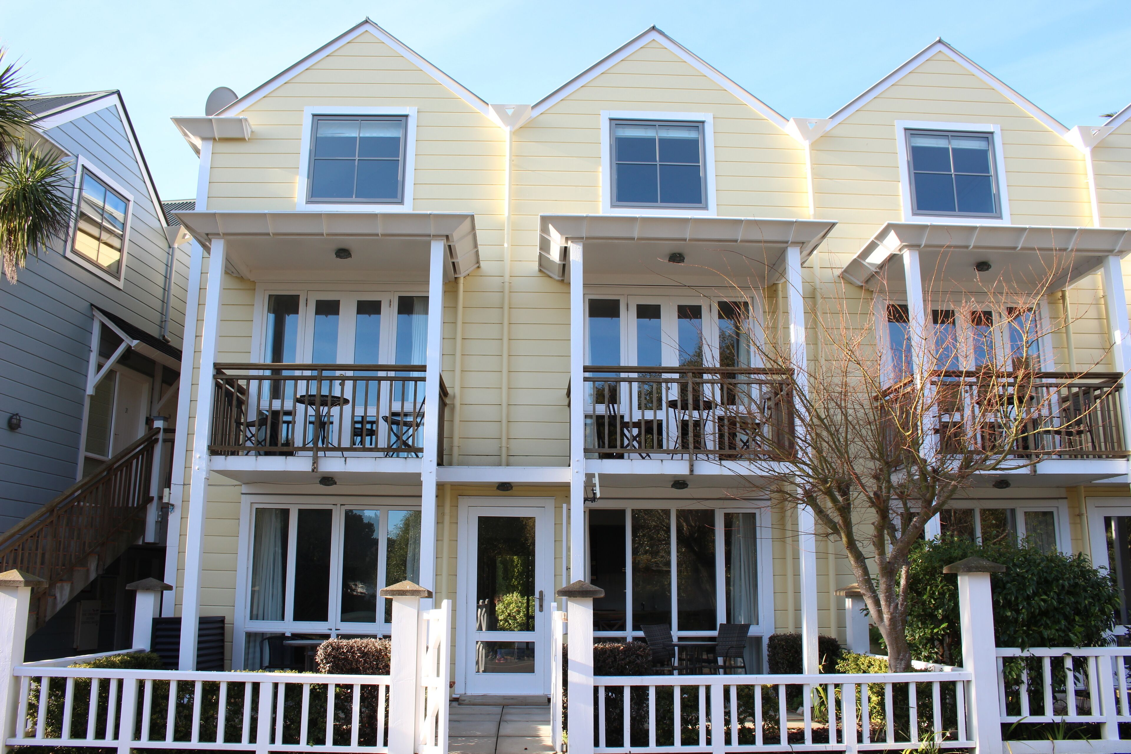The Bruce Waterfront Apartments