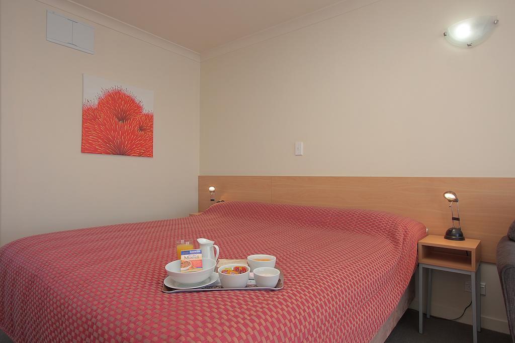 Taylors Motel
