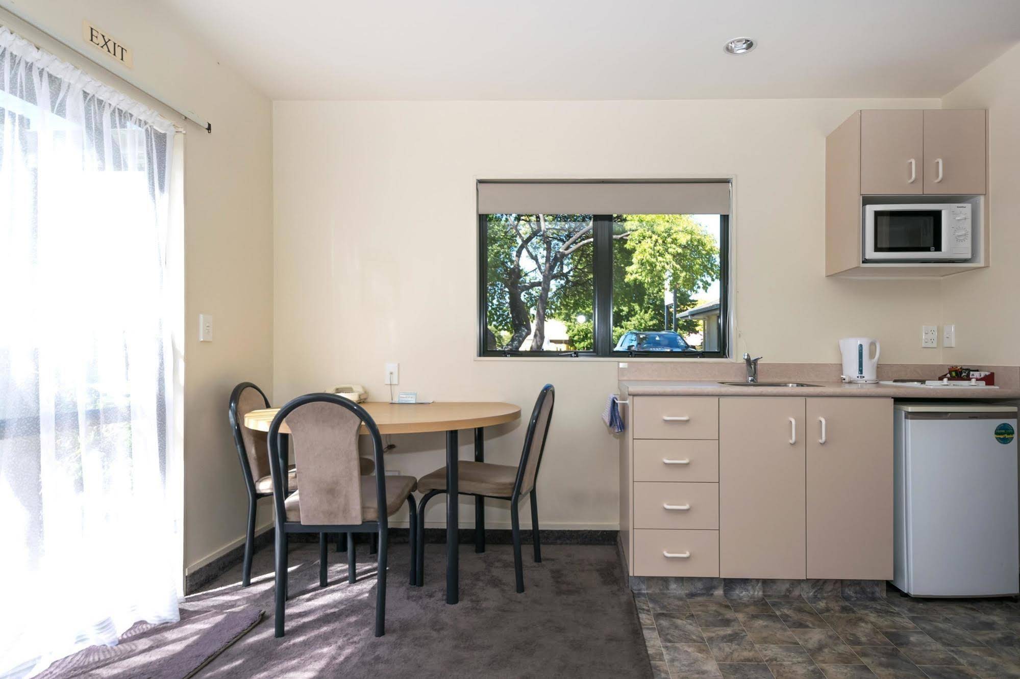 Ashleigh Court Motel
