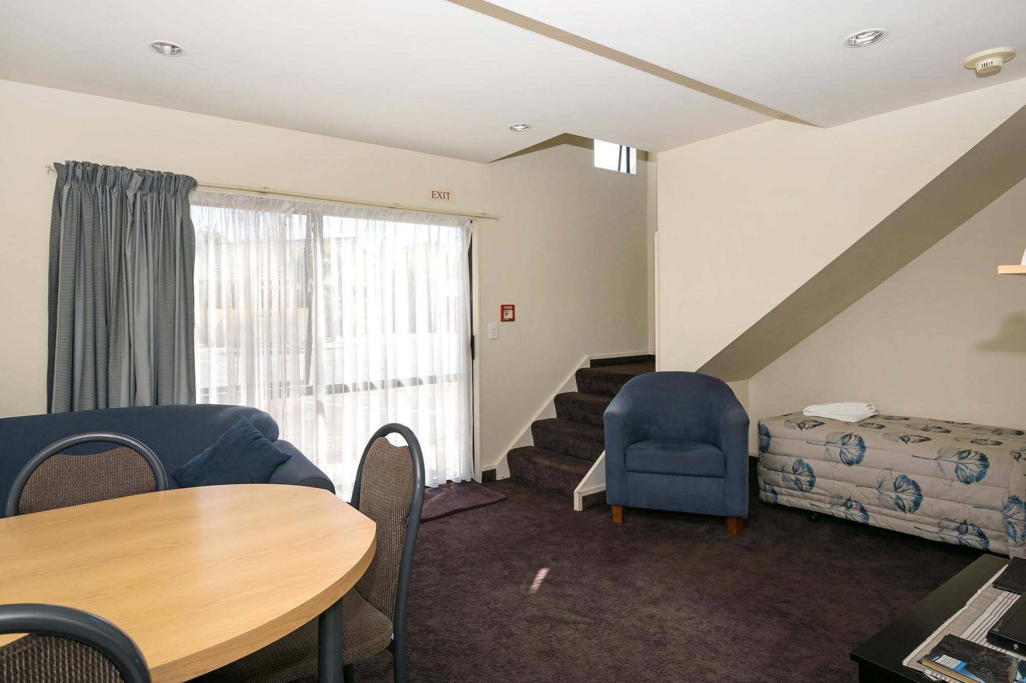 Ashleigh Court Motel