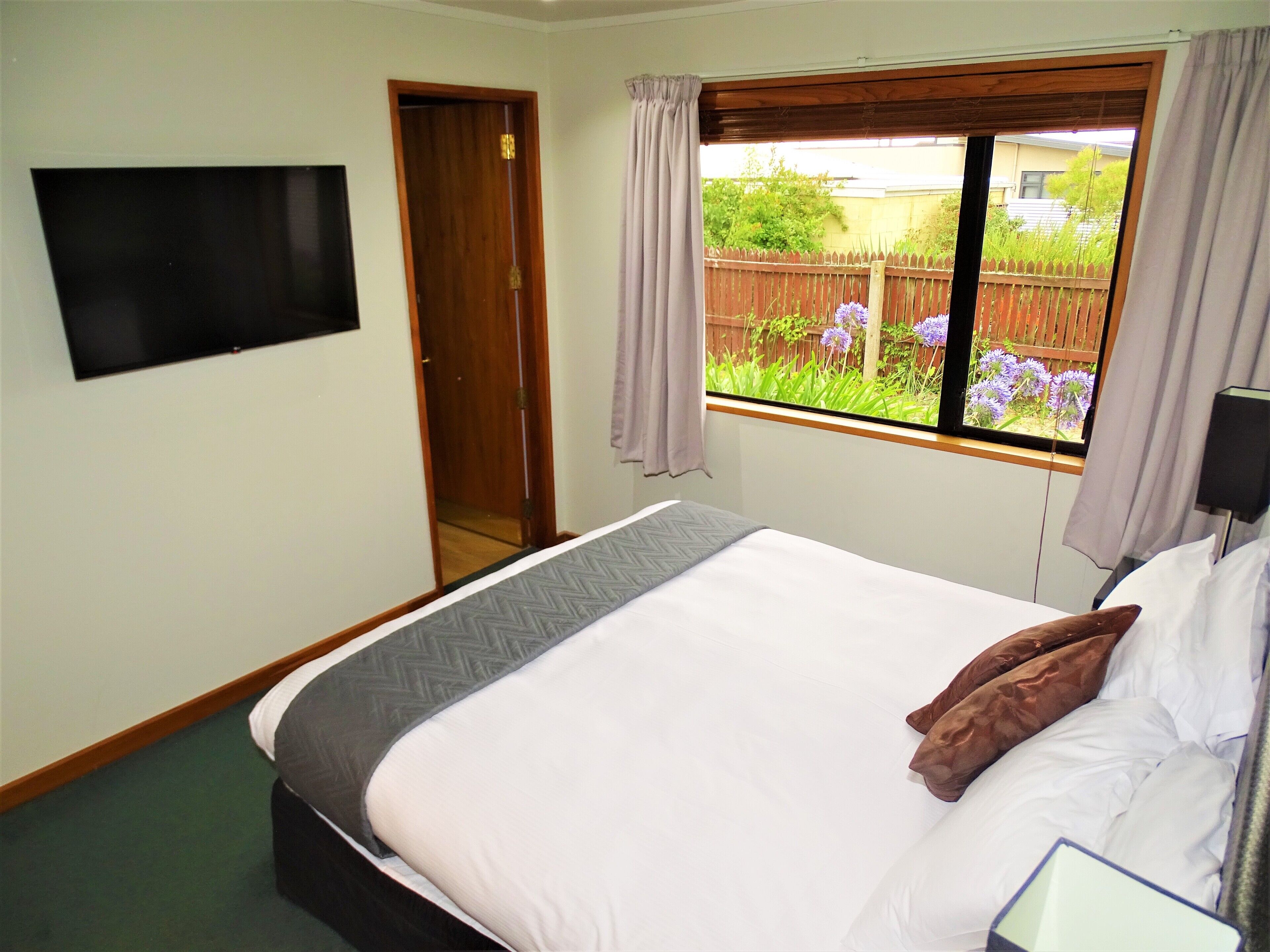 The Marlborough Riverside Hotel