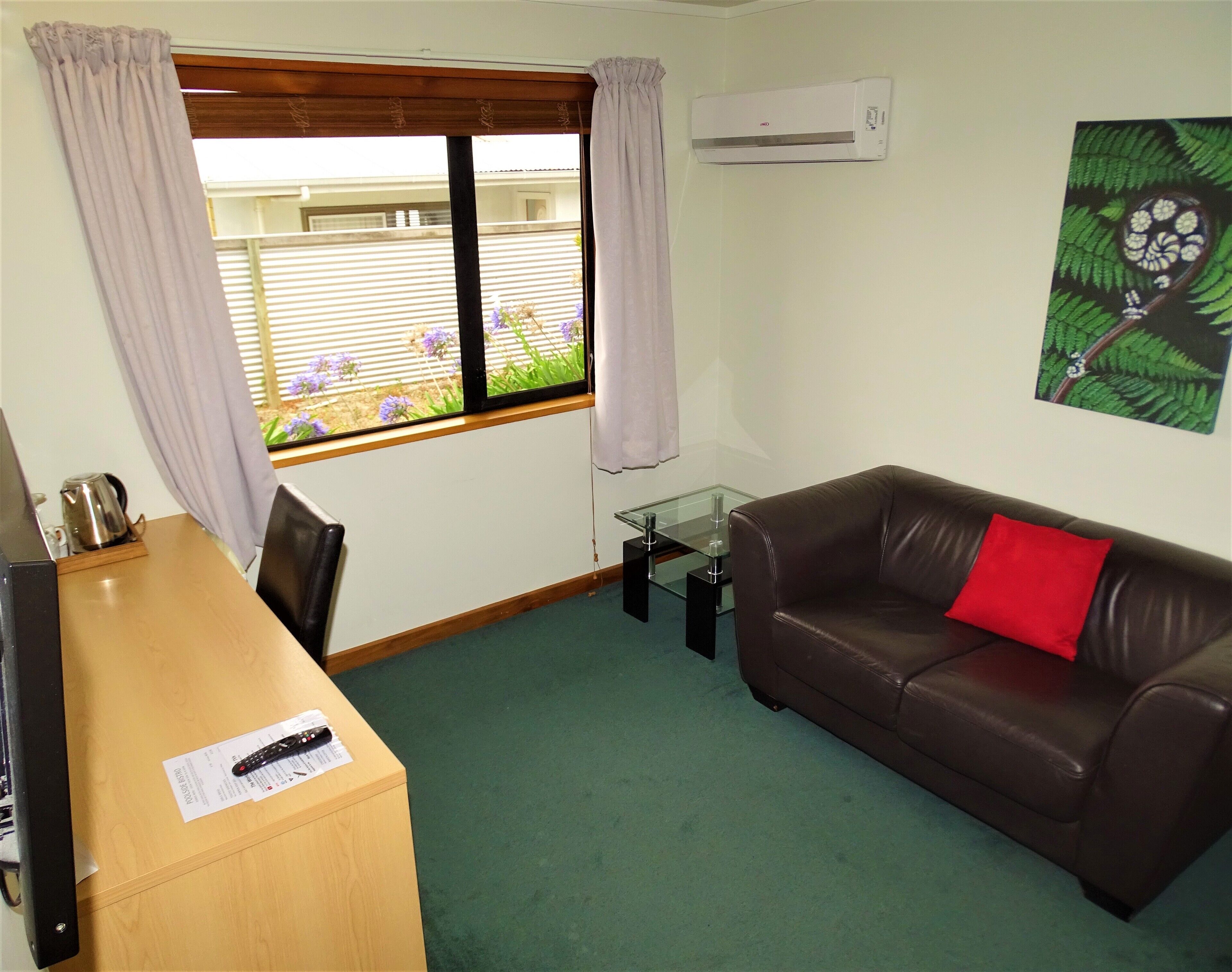 The Marlborough Riverside Hotel