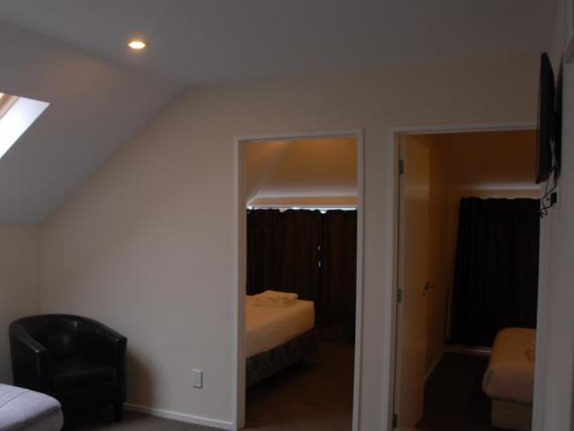 123 Motel