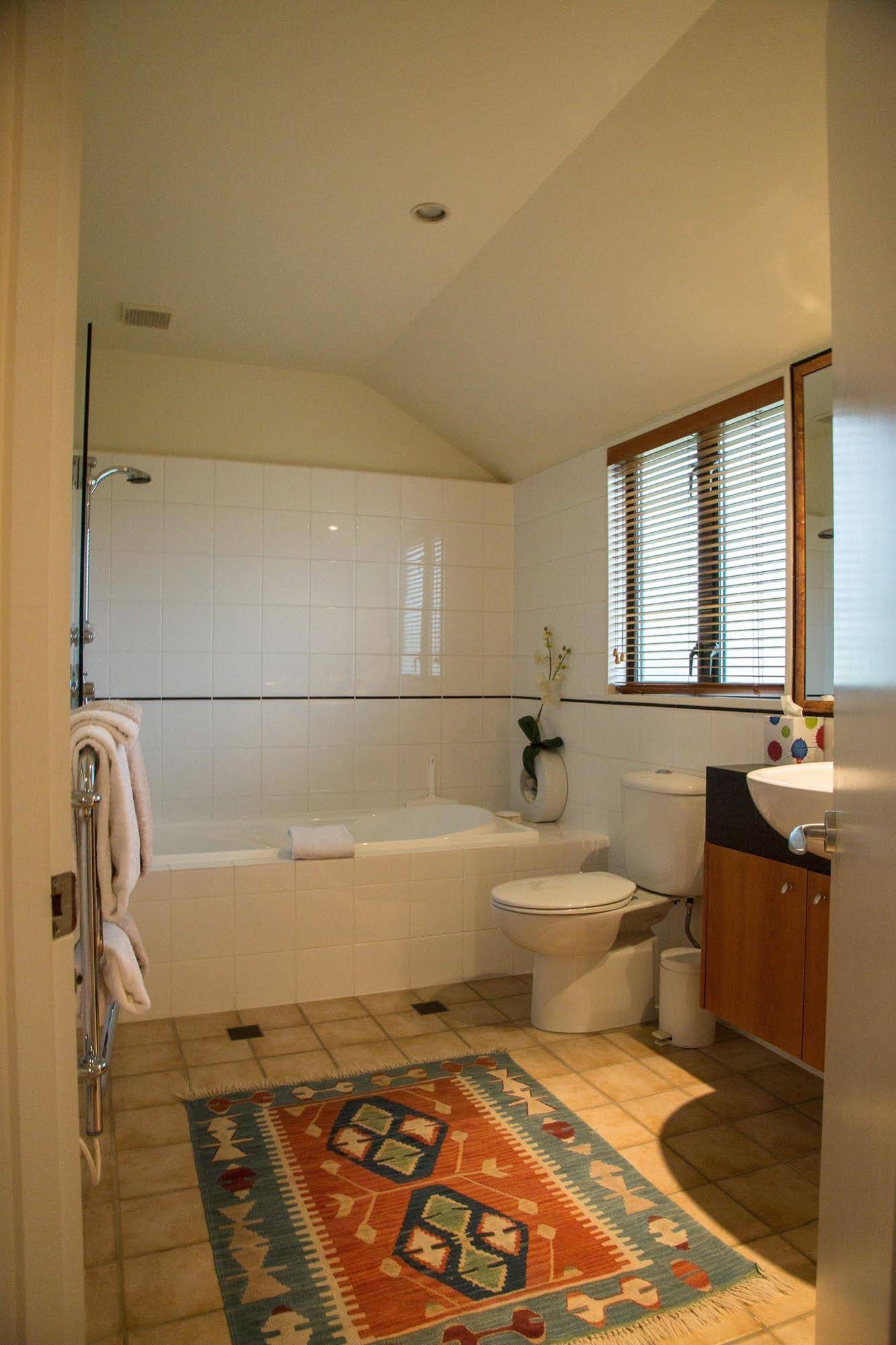 40 Thornycroft Street Bed & Breakfast