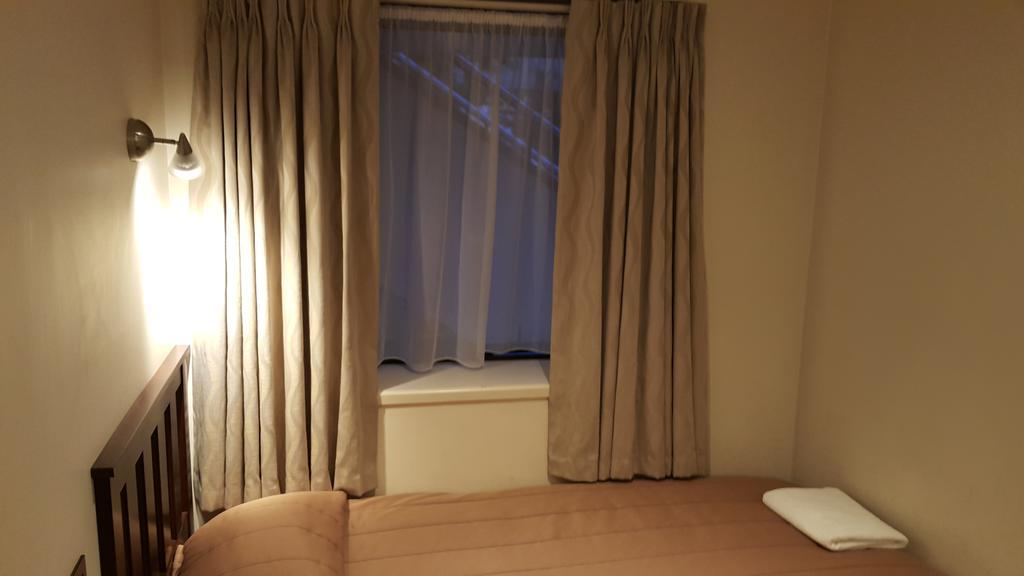 Airport Gateway Motor Lodge
