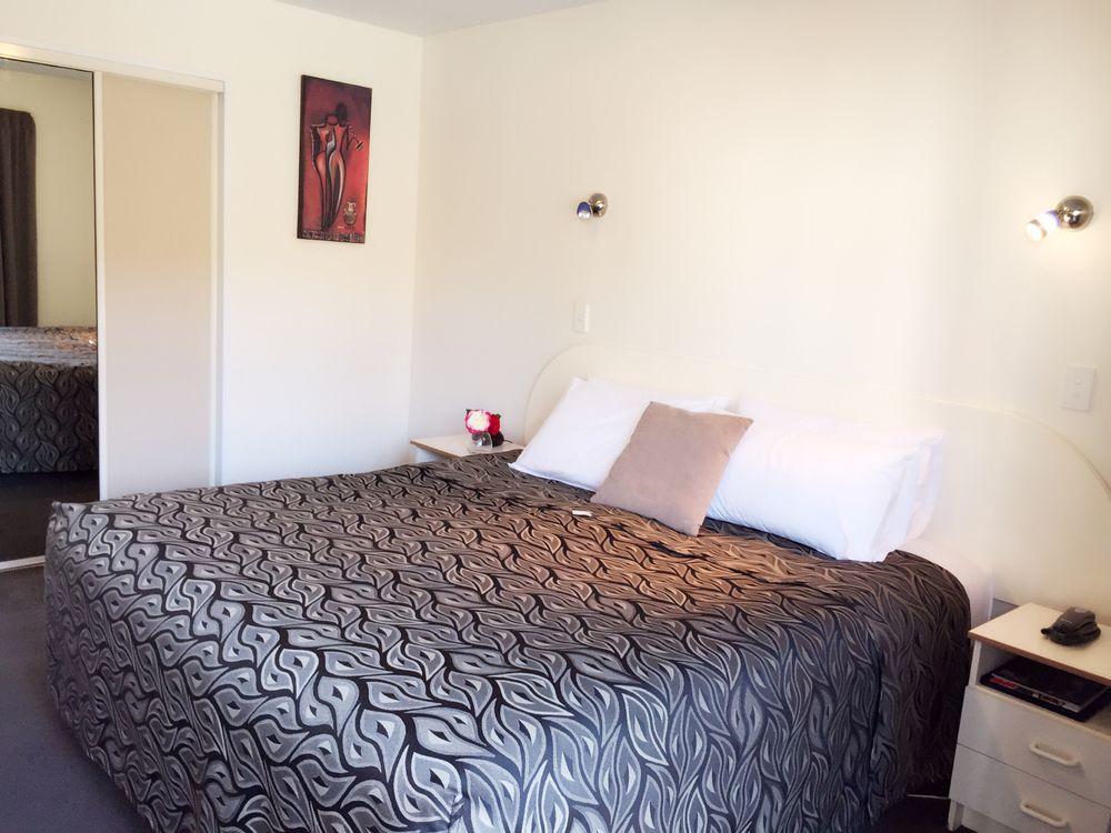 Annabelle Court Motel