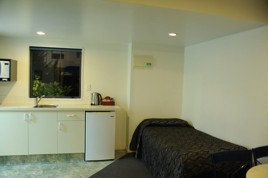 Annabelle Court Motel