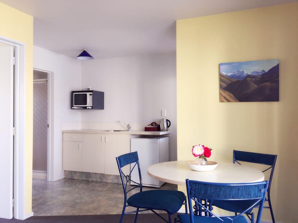 Annabelle Court Motel