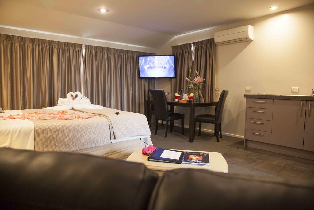 Arthur's Court Motor Lodge